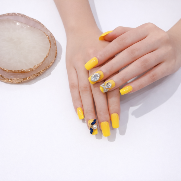 BEAUTYFUL Plug & Wear Fingernails